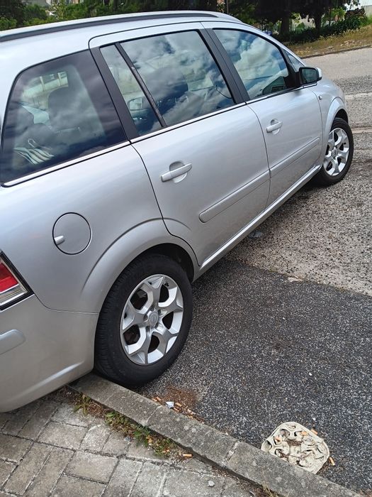 Vendo opel zafira 1.9