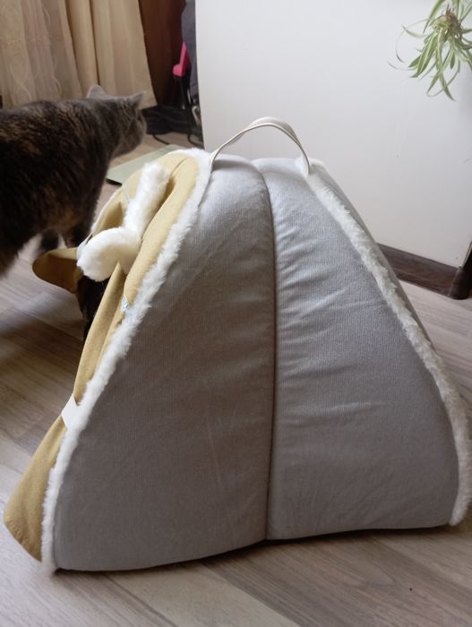 Домік для котиків