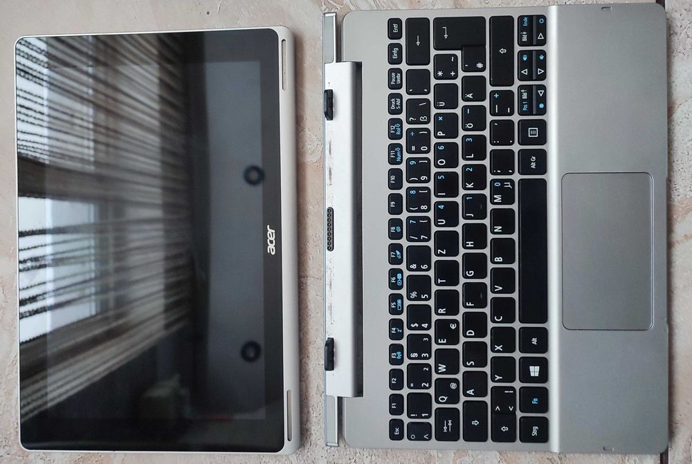 Планшет Acer не робочий