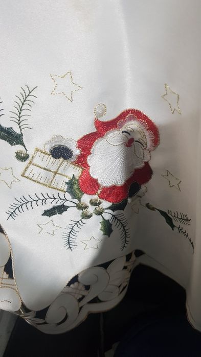 Toalha de cha bordada quadrada de Natal 83cms x 83cms ver fotos