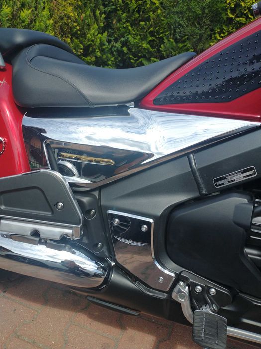 Honda GL 1800 F6C/Valkyrie pokrywy boczne