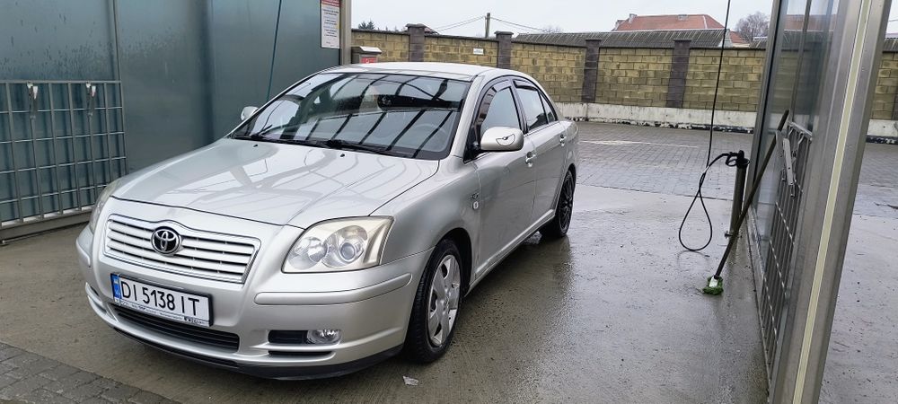 Продам або обміняю Toyota Avensis T25