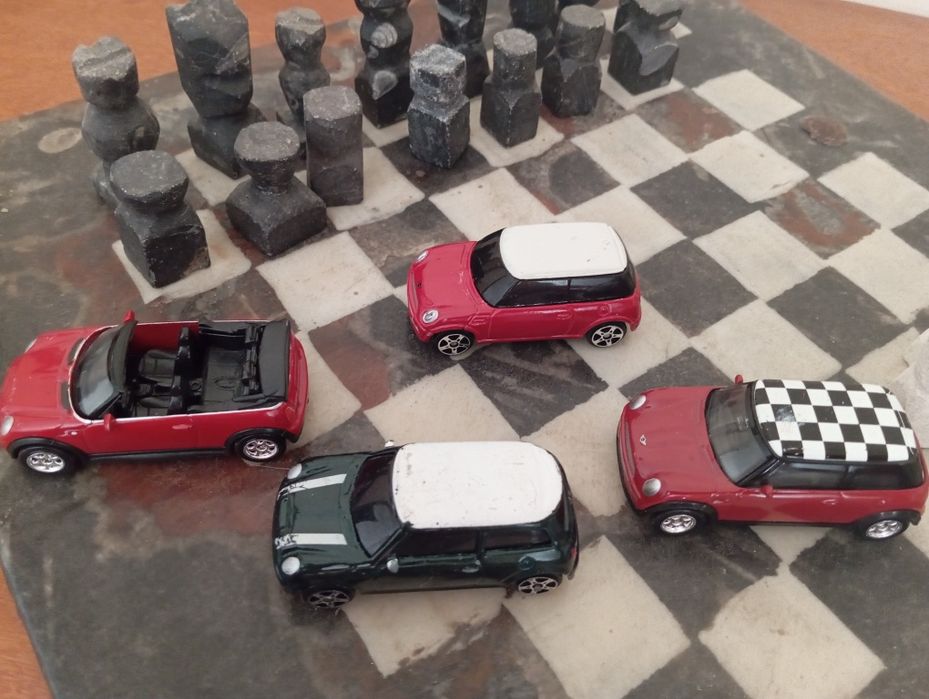 Minis ( 4 viaturas ) ( miniaturas / brinquedos )