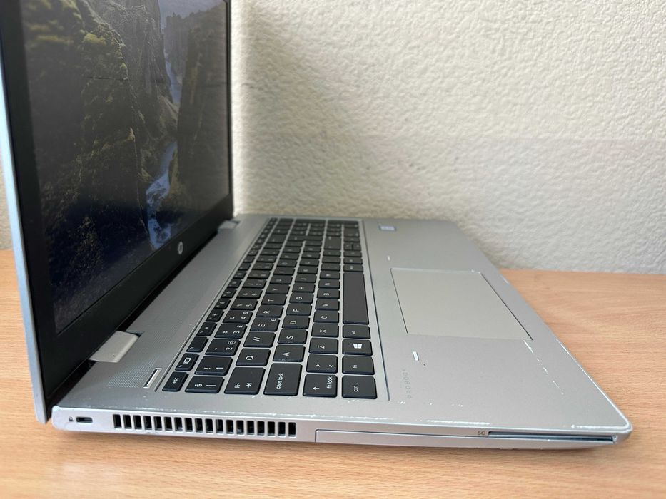 HP ProBook 650 G4 15.6"FHD/IPS i5-7300U/8Gb DDR4/Intel HD