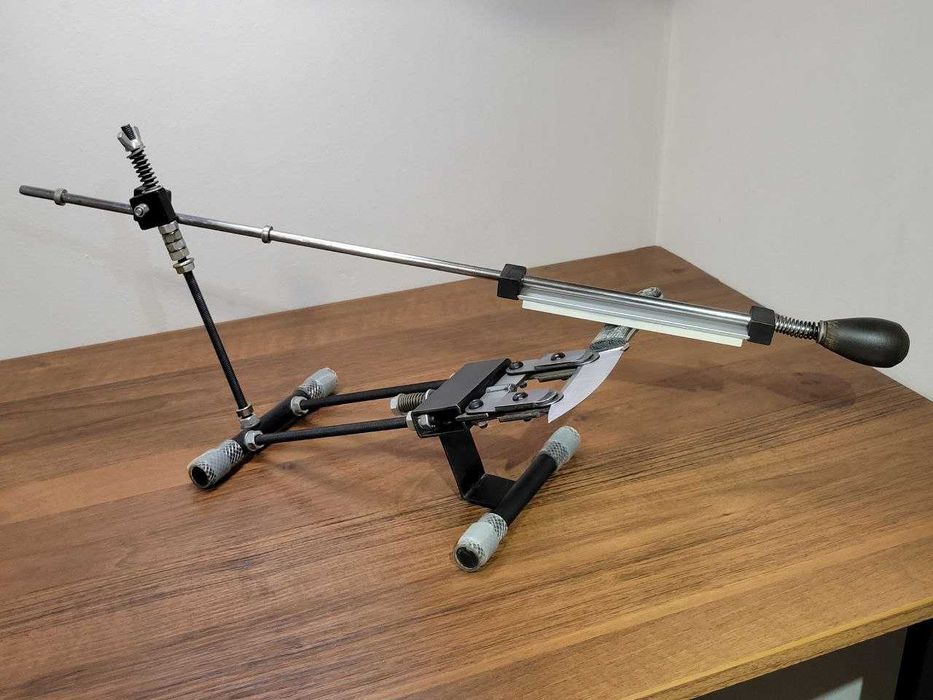 Ручна точилка для ножів з поворотним механізмом