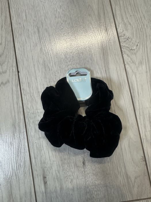 Nowa gumka do włosów