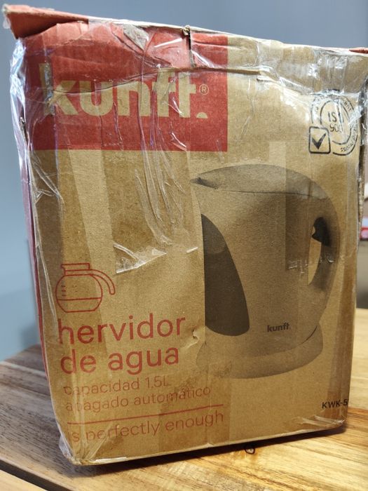 Chaleira Fervedor elétrico novo