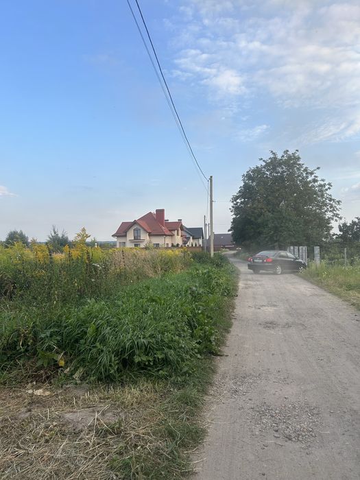 Продаж земельної ділянки в с.Суховоля під будівництво