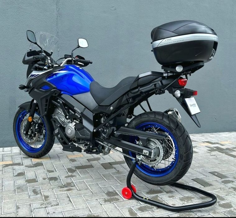 Suzuki V-STORM 650 XT de 2023 com 9mil kms