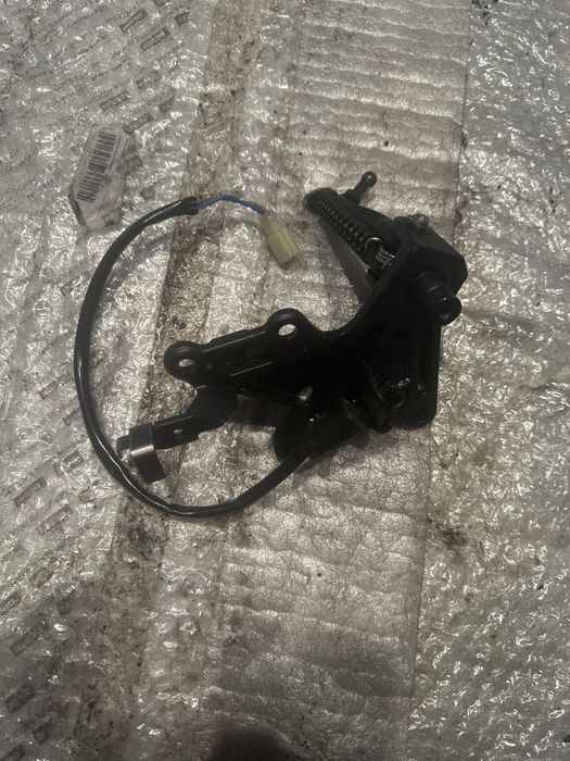 Kawasaki ZX10R ZX 10R 17-19 Set Mocowanie przekaznik M288