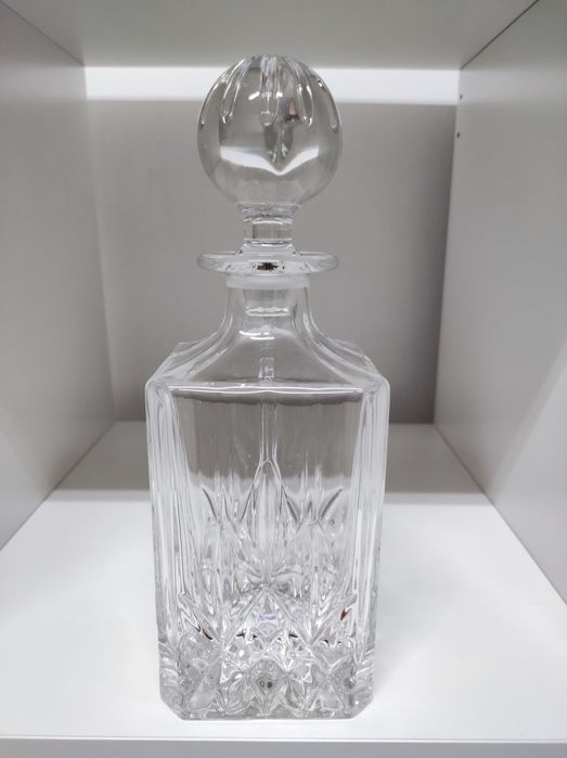 Garrafa Licoreira de Cristal Atlantis Modelo trabalhado