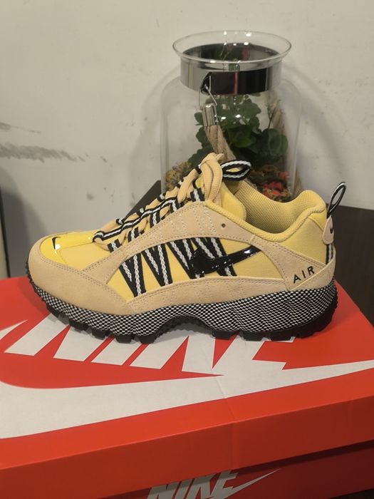 Nike Air Humara .