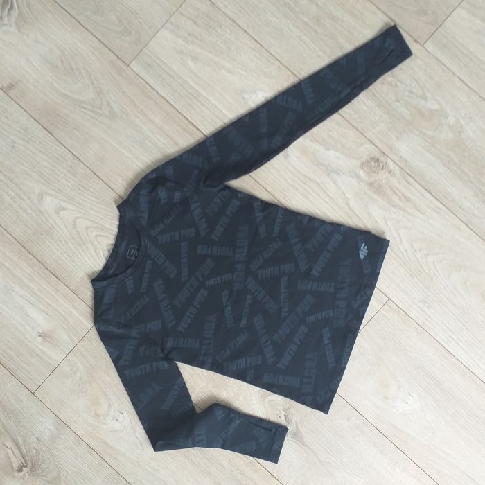 4f 140 146 bluzka długi rękaw czarna