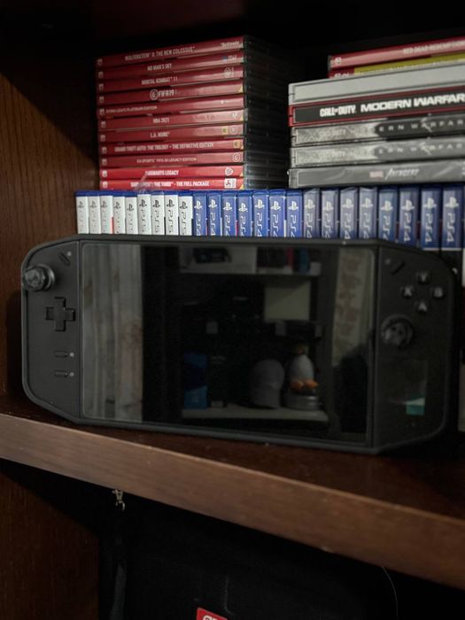 Ігрова портативна консоль Lenovo Legion Go 1 Tb