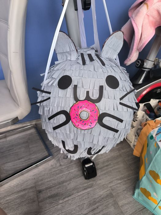 Piniata mega duża pusheen