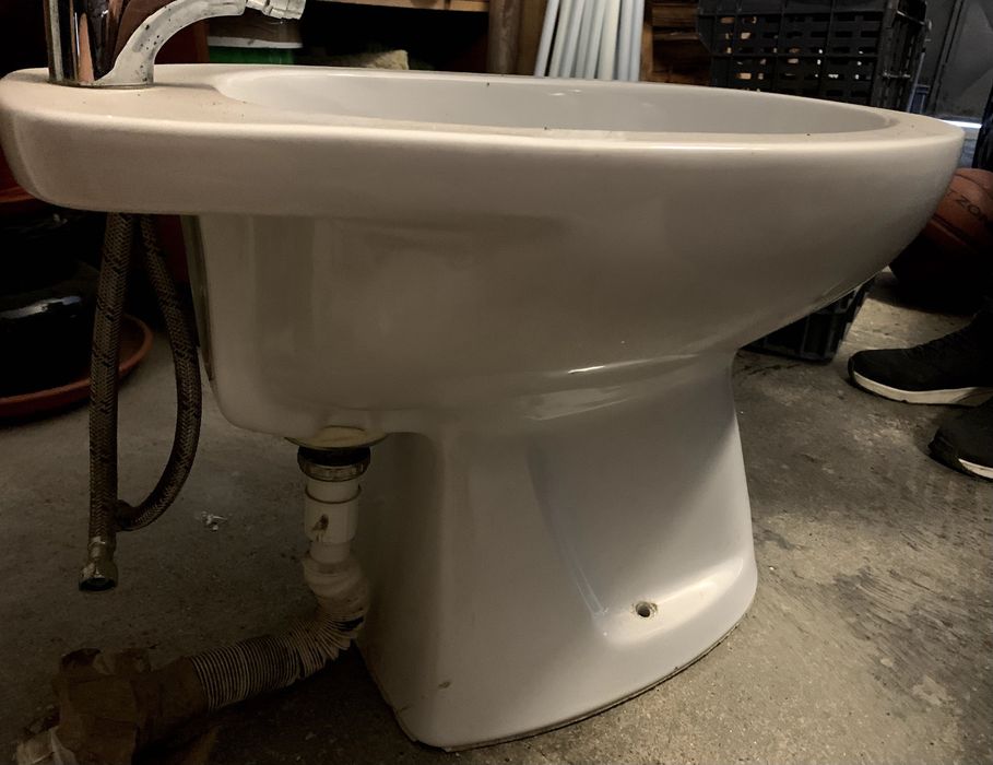 Bidé em ótimo estado