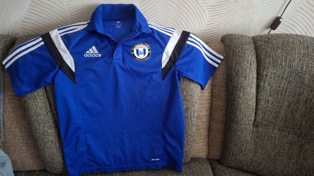 Футболка спортивна адідас