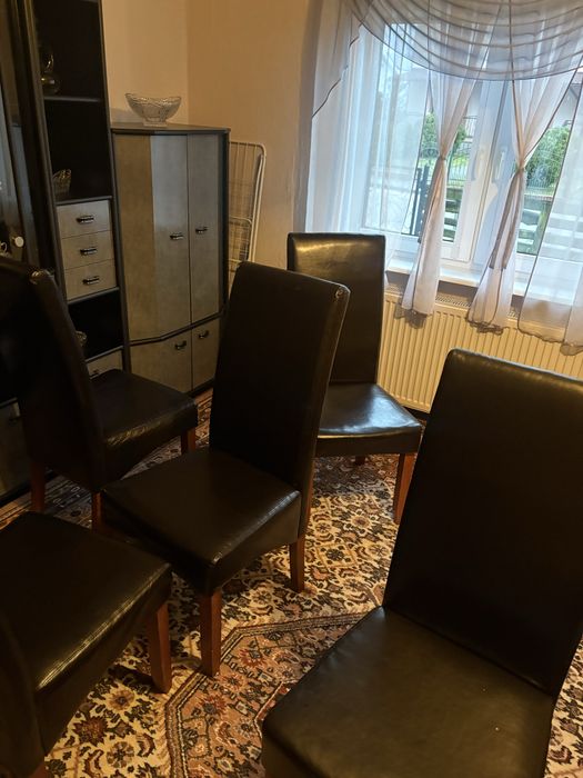 6 krzeseł za 300 zl‼️