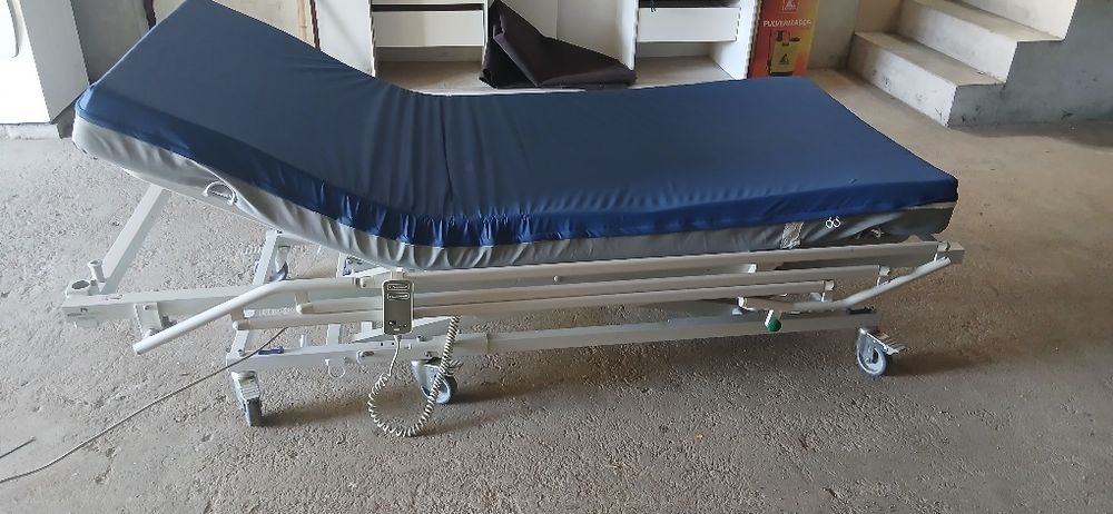 Cama articular eletrica. Marca Winncare