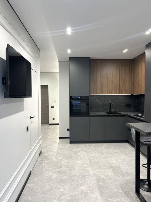 Продам  2-ох  кімнатну квартиру в центрі Трускавця! Від власника!!