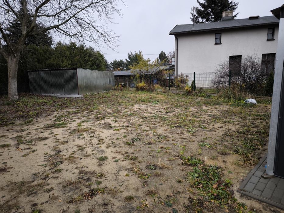 Miejsce na Garaż Fordon !