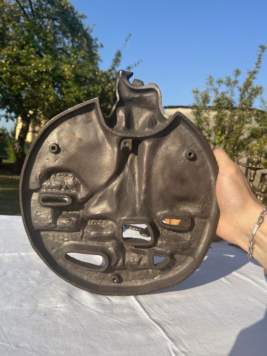 Metalowa płaskorzeźba