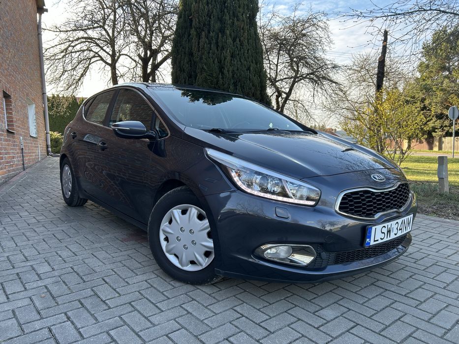 Kia ceed 1,6 crdi 110km super stan
