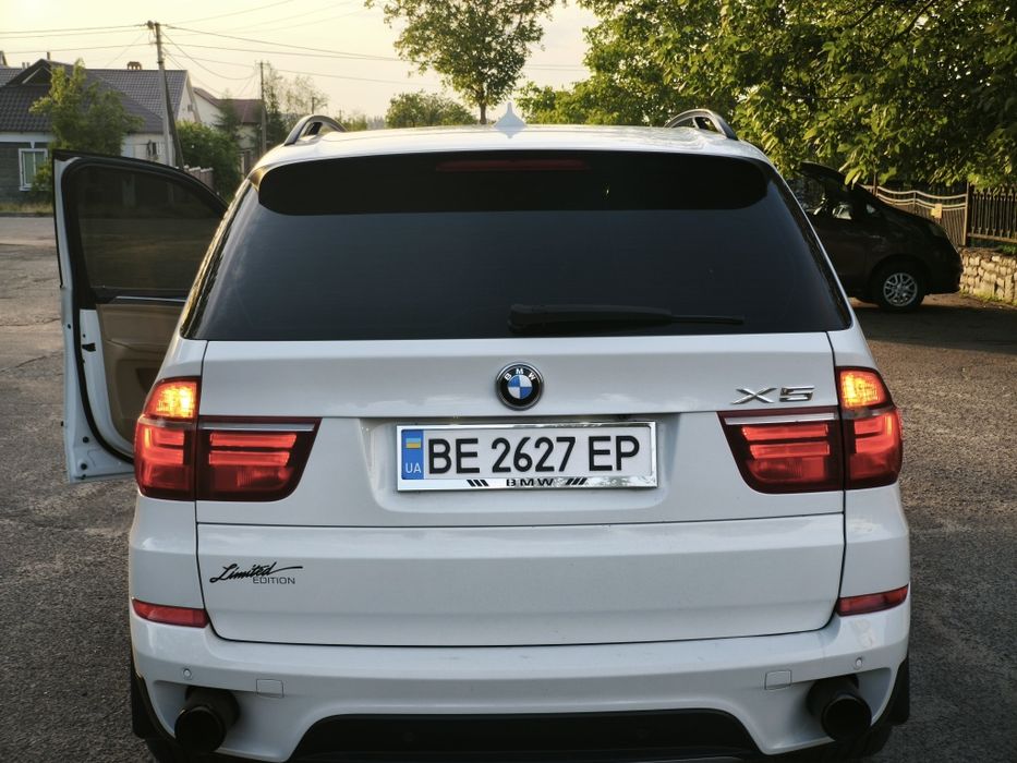 Подам BMW X5 E70