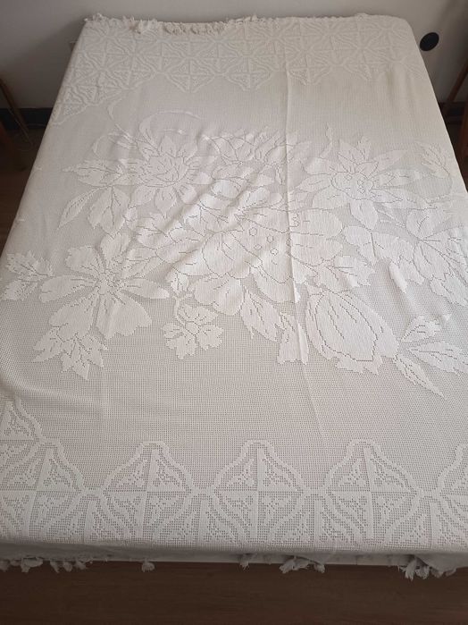 Colcha em crochet branco