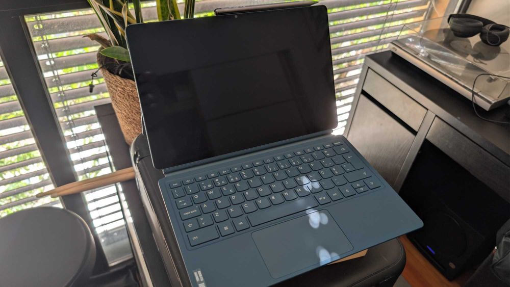 Tablet Lenovo Yoga Tab Plus 12,7' 256GB 16RAM Teclado e Pen Tidal Blue c/caixa e fatura até 2028