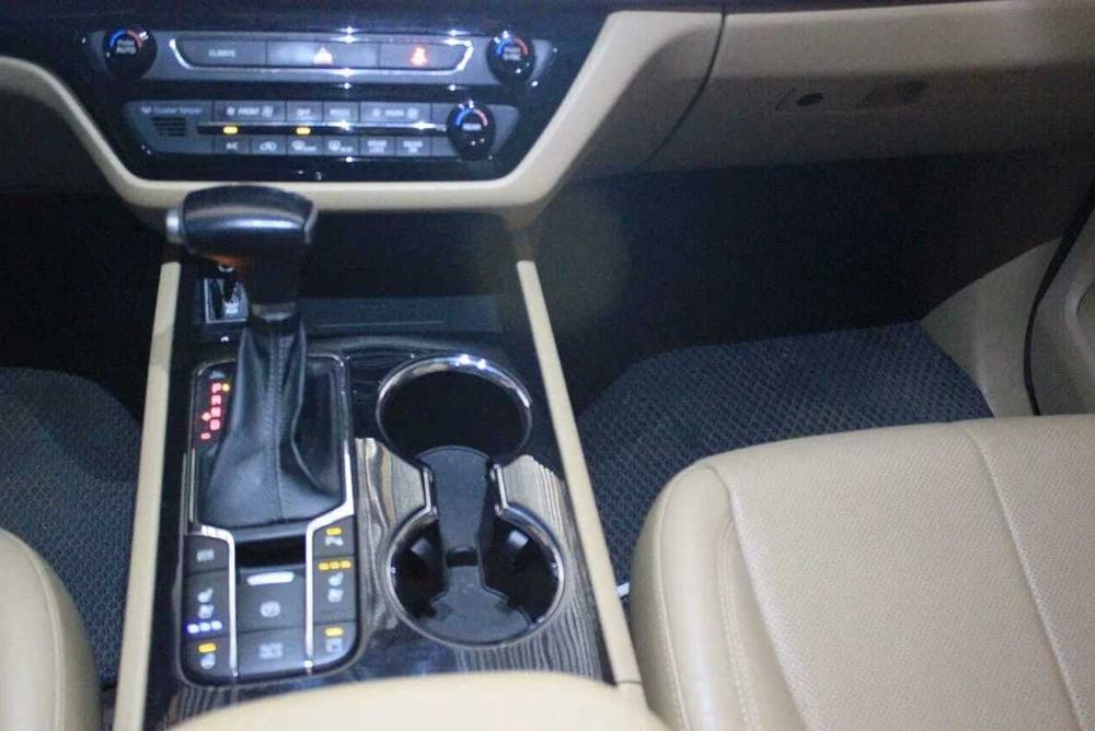 Kia Carnival III, 2019 року. Двигун 2.2 дизель, 202 к.с