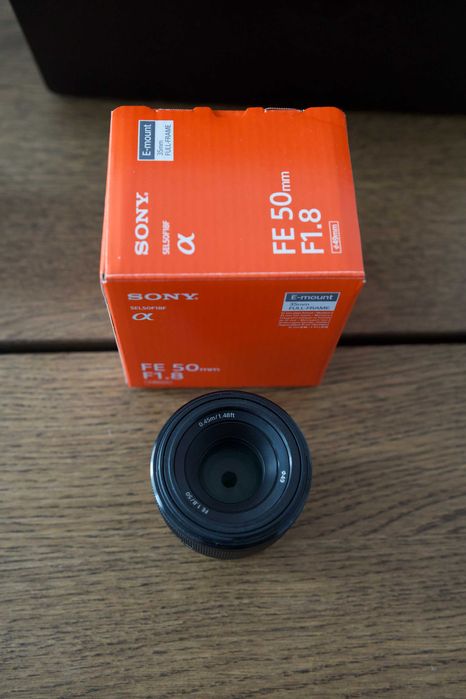 Sony FE 50mm f/1.8 (SEL50F18F)