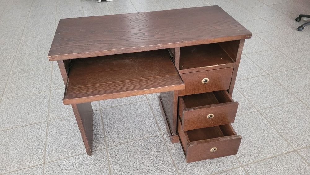 Secretária de madeira