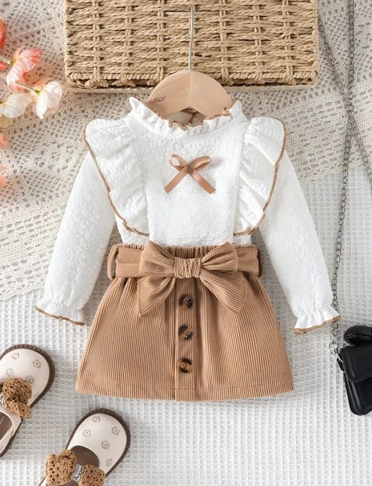 Набір одягу для дівчинки