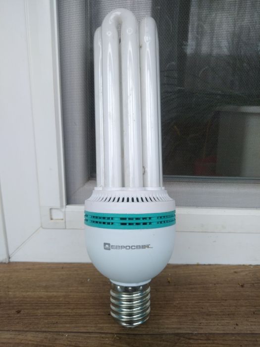 Лампа люминисцентная энергосберегающая U-105