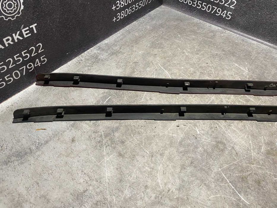 Накладка молдинг заднього бампера Skoda Octavia Tour 1U6807641