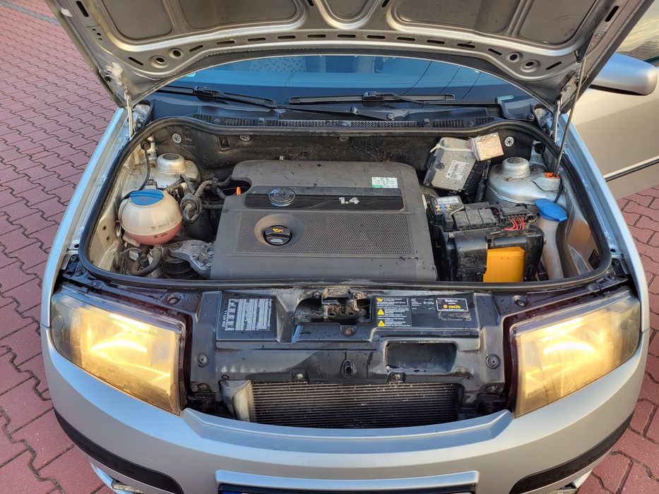 Skoda Fabia 1.4 cała w oryginale bez rdzy.