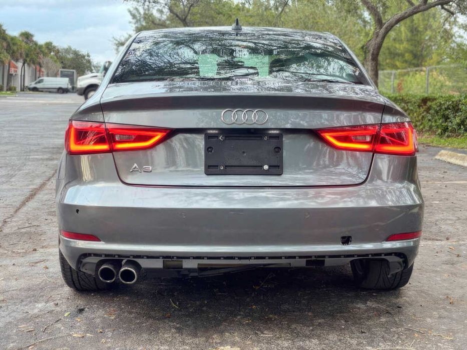 Audi A3      2016