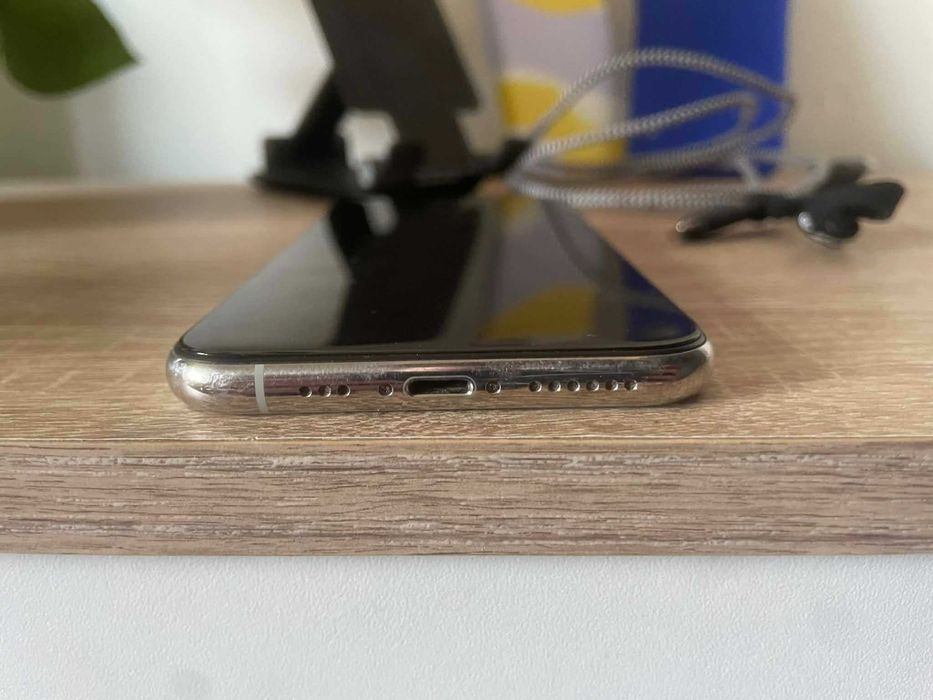 iPhone 11 Pro 256gb 72% | Stan dobry | Ekran lekko odstaje