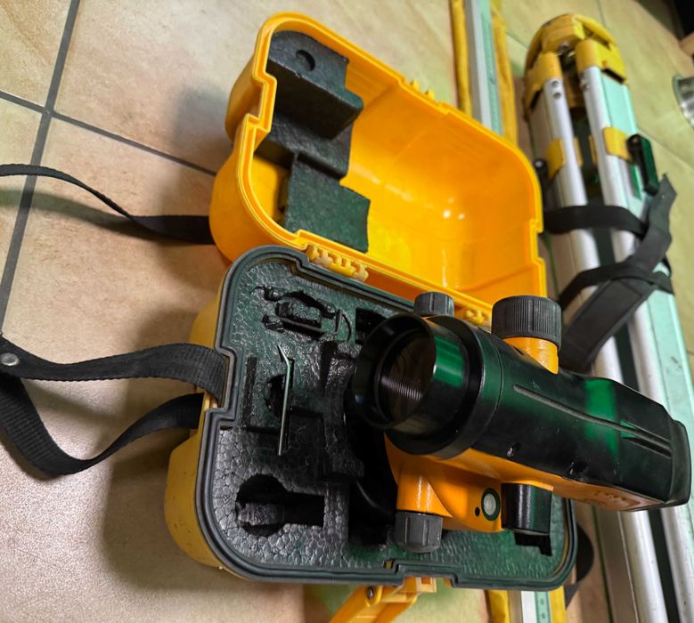 Niwelator NIVEL SYSTEM N24X + Statyw + Łata