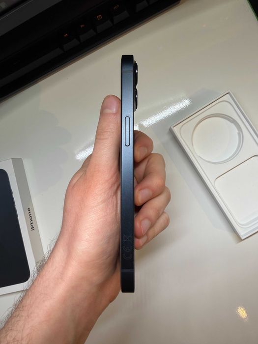 iPhone 13 128GB Midnight | Stan BDB | Zestaw