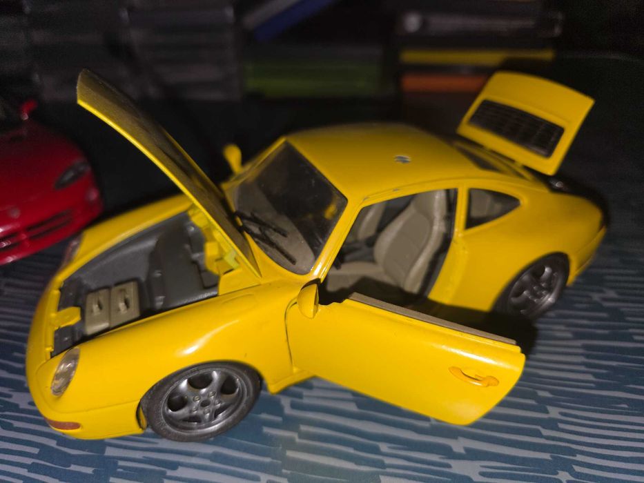 Carros de coleção escala 1/18  Viper & Porsche