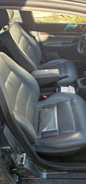 Audi A4 Avant 1.9 TDI Attraction