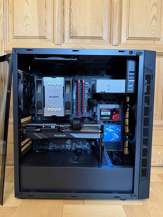 Komputer PC, R5 3600, 7600XT 16GB, 16GB RAM, SSD 120GB, SDD 256GB,