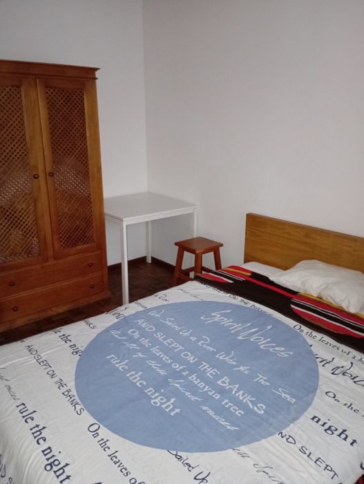 Quarto para arrendar