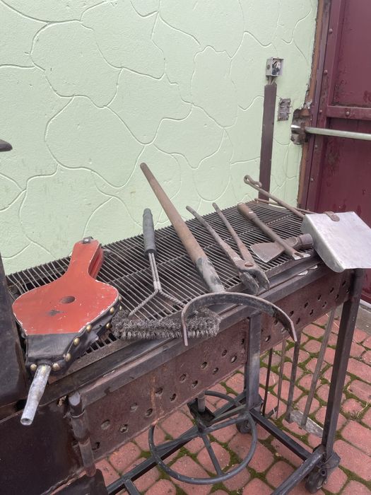 Мангал для шашлыка .гриль,барбекю