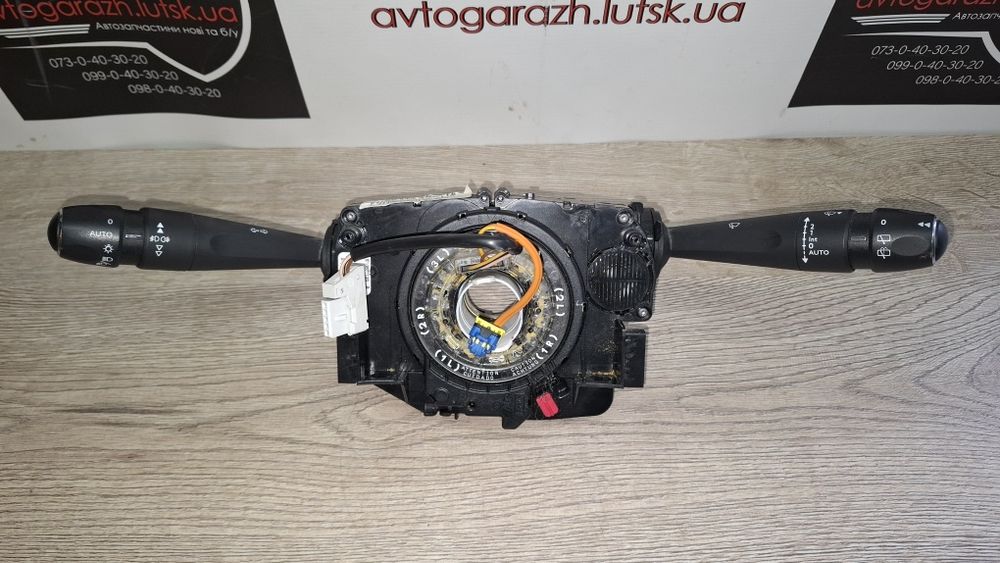 Перемикач підрульовий Citroën C4 Grand Picasso 2 переключатель под рул