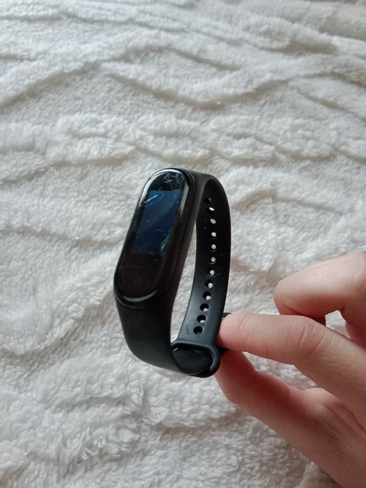 Opaska Xiaomi Mi band 4 + zestaw opasek