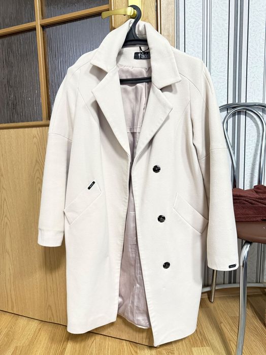 Пальто в ідеальному стані