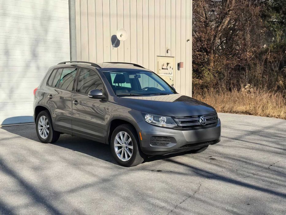 Volkswagen Tiguan      2015